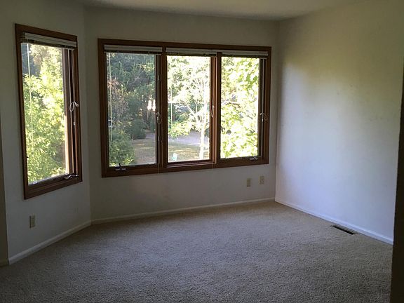 Large upstairs bedroom with two closets