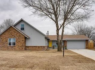 812 W Austin St, Broken Arrow, OK 74011