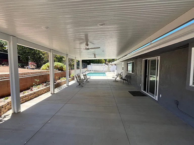 2085 Warmlands Ave — Photo 13
