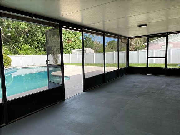 5th image of 114 Catherine Ln