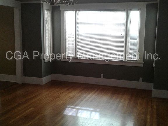 5th image of 2106 I St