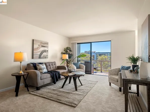 4 Commodore Dr #D438, Emeryville, CA 94608