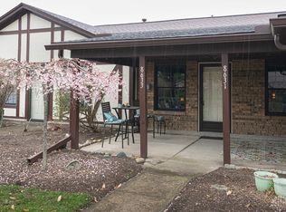 8633 Sea Pines Ln, Dayton, OH 45458