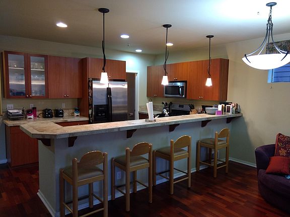 Kitchen with eating bar