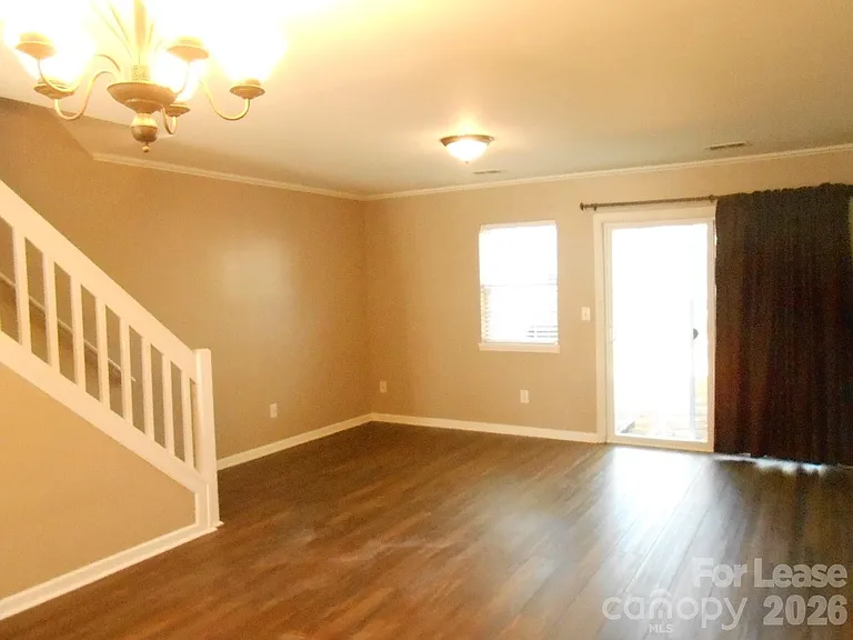 10260 Reindeer Way Ln — Photo 6