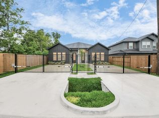 6930 Liverpool St #A/B, Houston, TX 77021