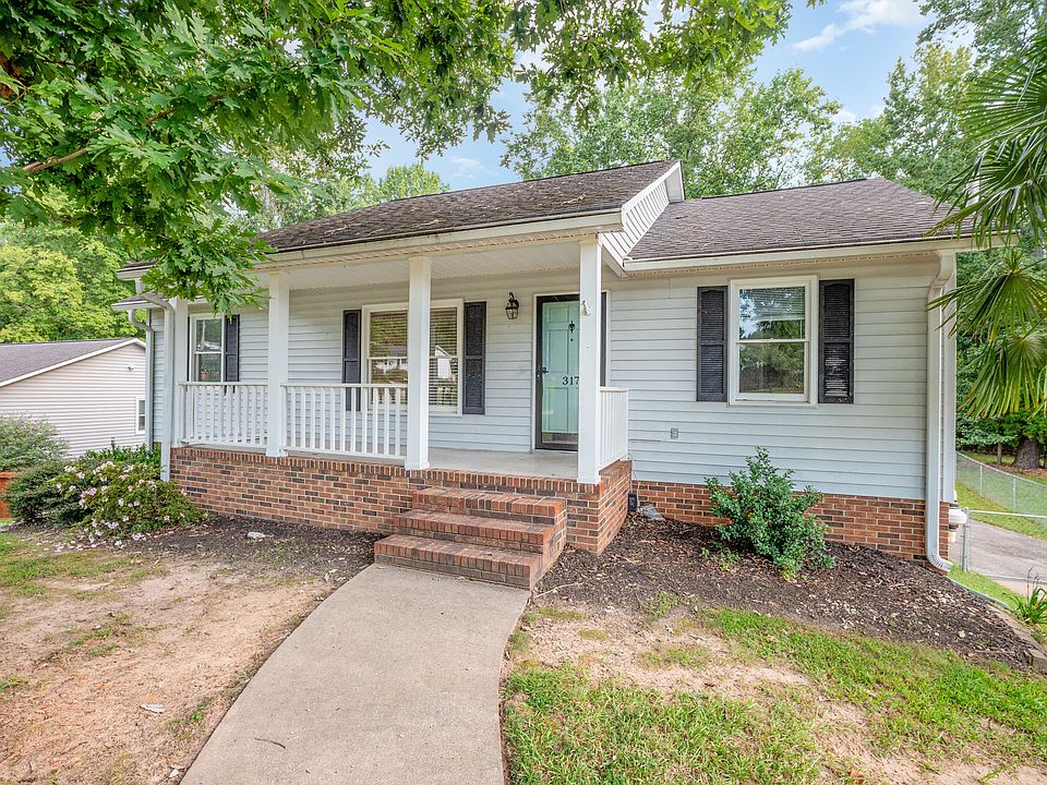1st image of 317 Pinonwood Dr