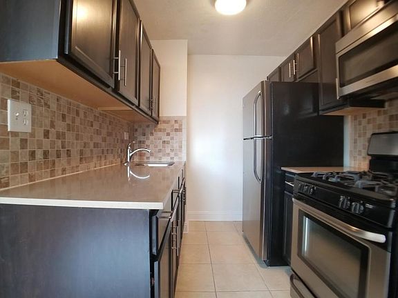 2nd image of 3333 Broadway #C9bb