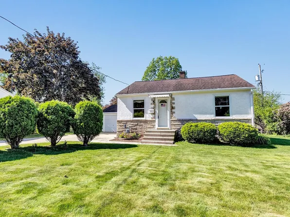 1493 9th St, Green Bay, WI 54304