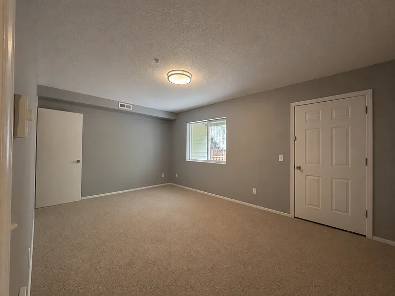 2677 NW Preston Ct — Photo 31