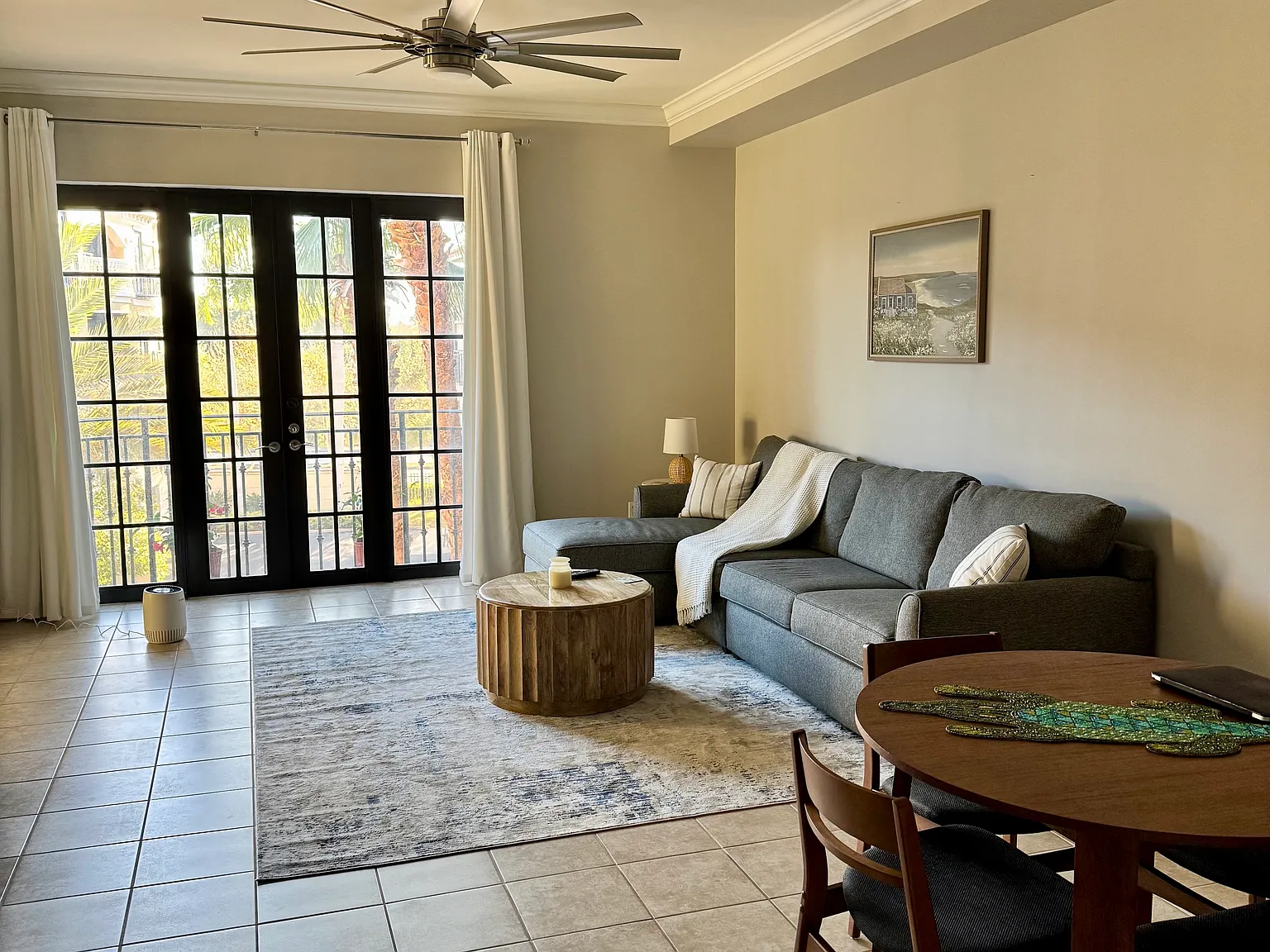 1 bed, 1.5 bath, 1023 sqft, $2,500 — Photo 4