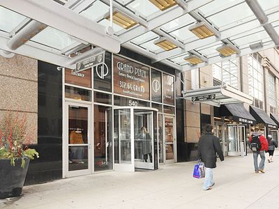 545 N Dearborn St APT 2301, Chicago, IL, 60654