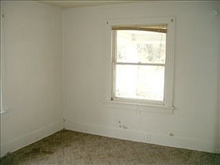 4th image of 55250 Melrose Ave