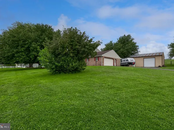 1920 Rockvale Rd, Lancaster, PA 17602