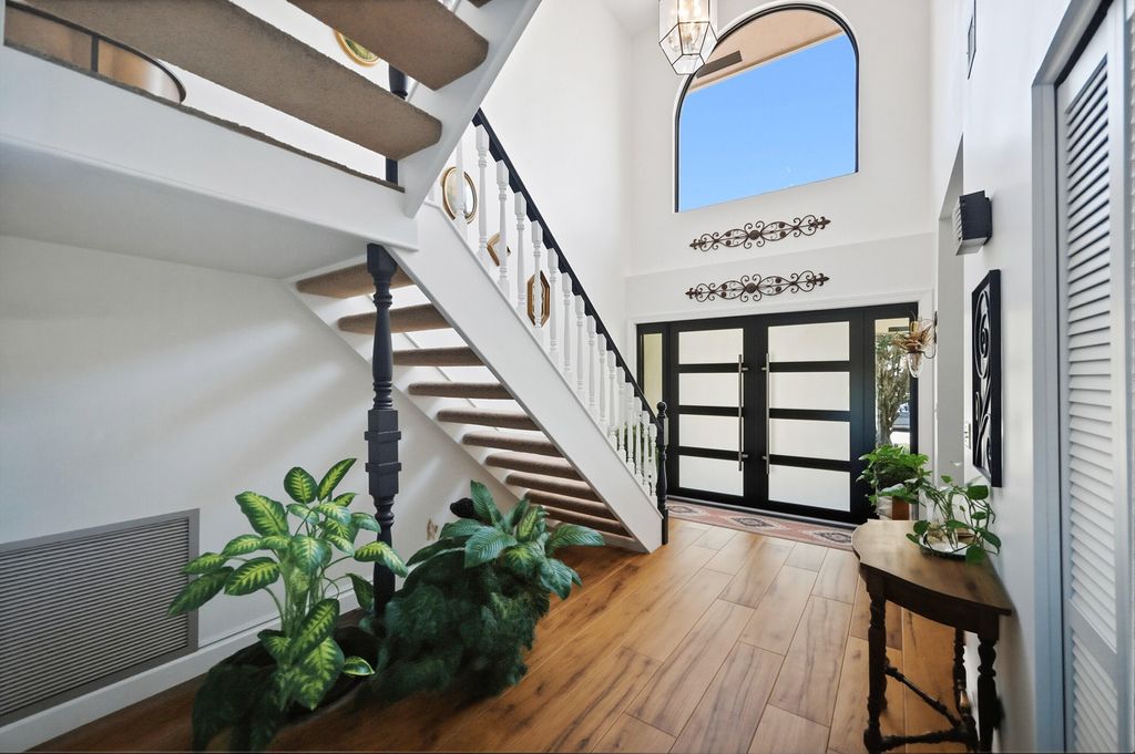 370 SE 13th Avenue, photo 6