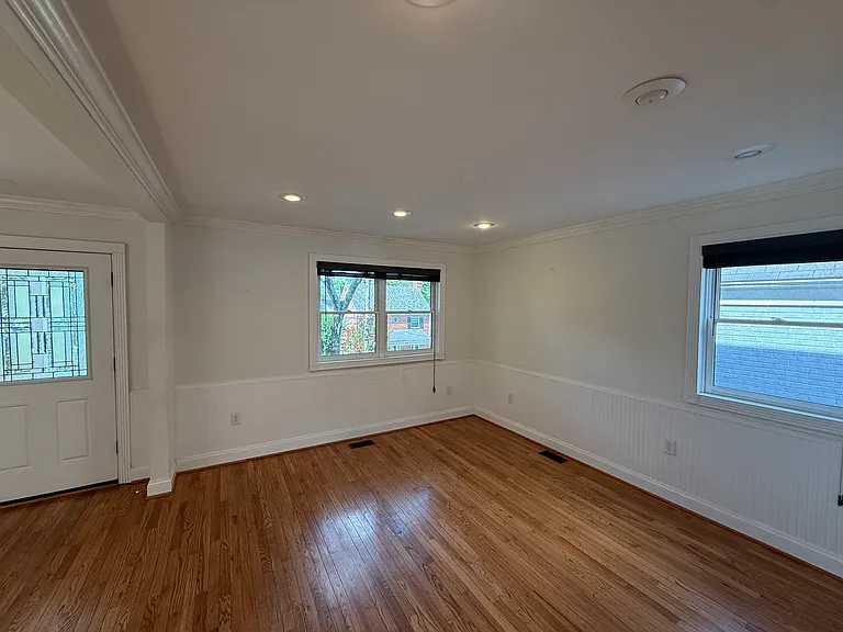 28 Walnut St NW — Photo 7