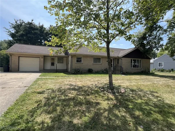 231 W Jefferson St SW, Stone Creek, OH 43840