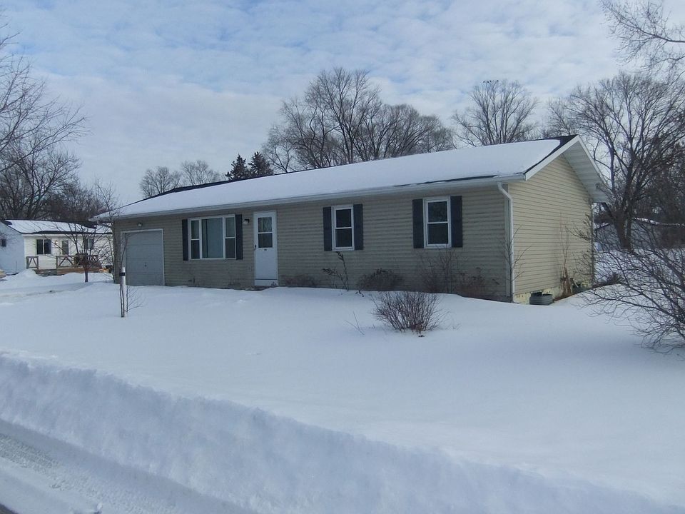1st image of 229 E Dr Bertha Reynolds St