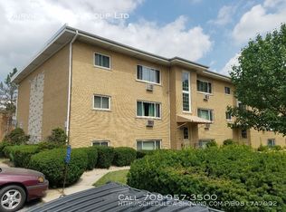 513 Chicago Rd APT 4, Thornton, IL 60476