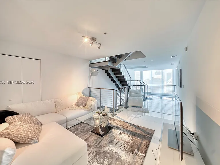 92 SW 3rd St #5203 — Photo 11