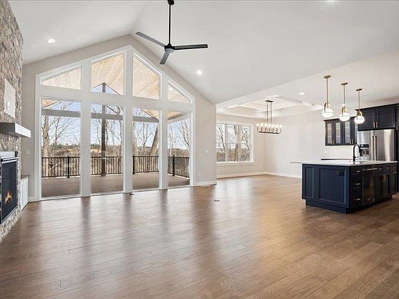 4th image of 17362 Dayflower St