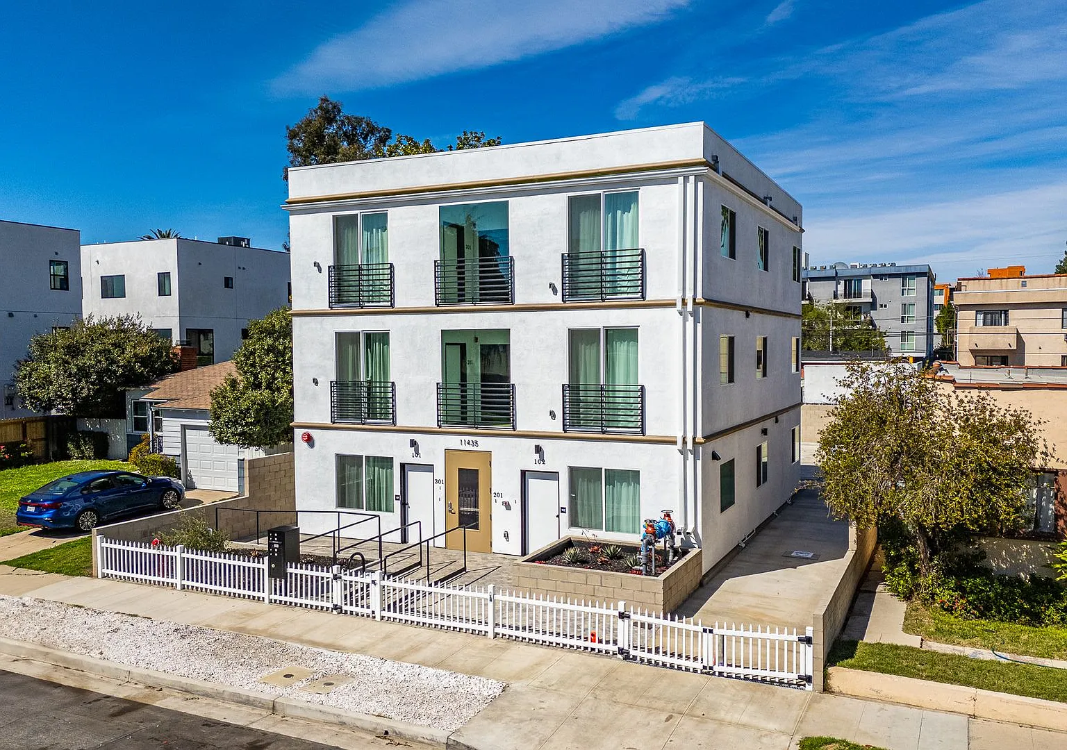 Cumpston Apartments — Photo 4