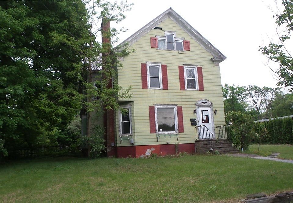 33 S Gordon St, Gouverneur, NY 13642 Zillow