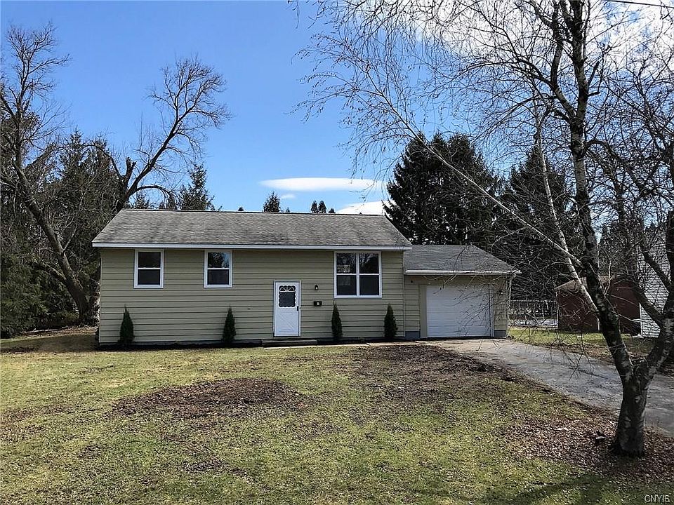 1st image of 16 Brook Dr