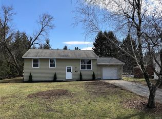 16 Brook Dr, Cortland, NY 13045
