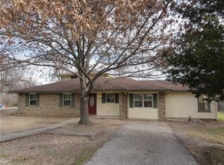 104 Lakecrest Pl, Waxahachie, TX 75165
