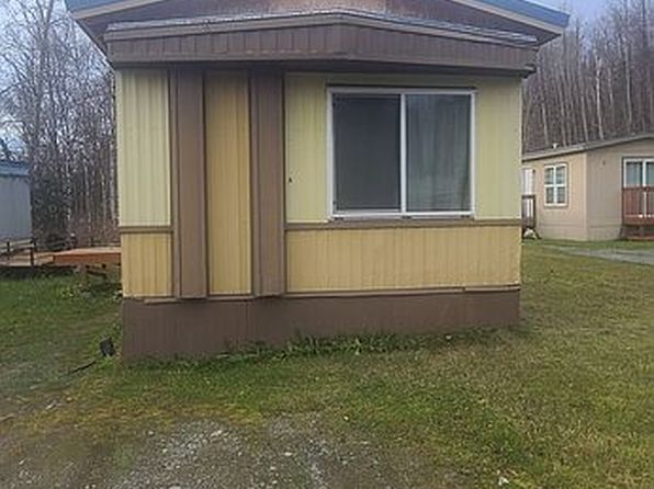 951 E Creekside Dr SPACE 6