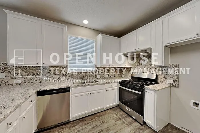 5004 Lodgepole Ln — Photo 5