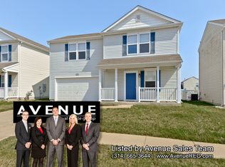 3002 Village Glen Dr, Wentzville, MO 63385