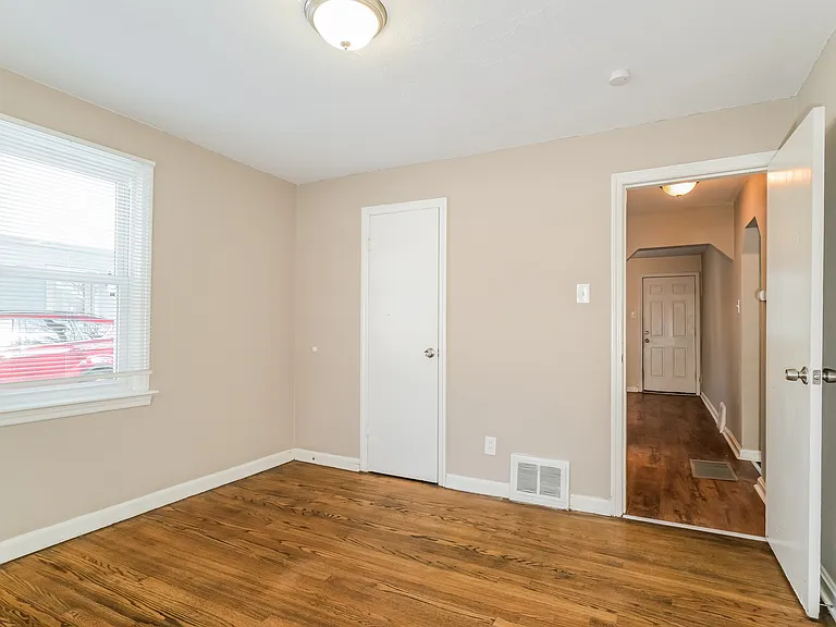 2214 Huntington Ave — Photo 5