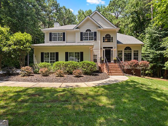 3rd image of 120 W Creek Ct