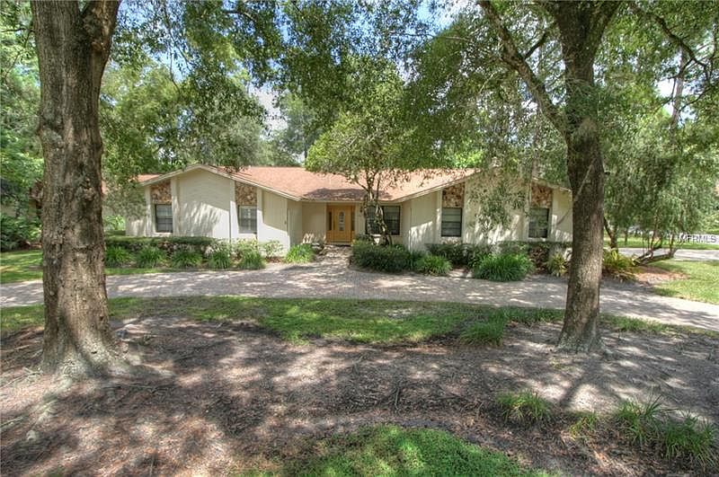 2nd image of 149 Wisteria Dr