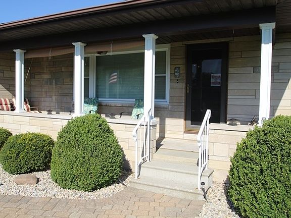 3rd image of 4700 N Hollywood Ave