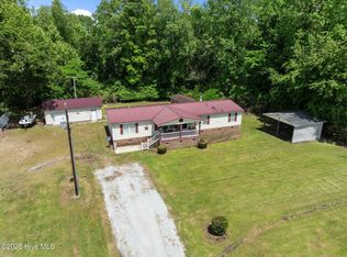 86 Mel Lane, Washington, NC 27889