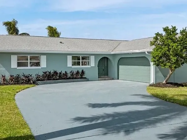4906 Sorrento Ct, Cape Coral, FL 33904