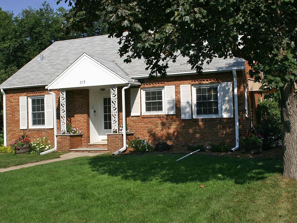 Sturdy brick construction just minutes from downtown