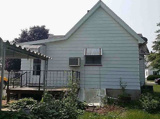 3rd image of 775 E 4th St
