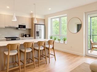 479 Monroe St #4R, Brooklyn, NY 11221