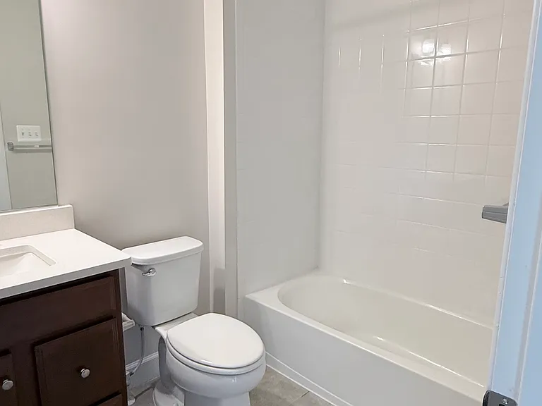 3511 Carnaby St — Photo 17