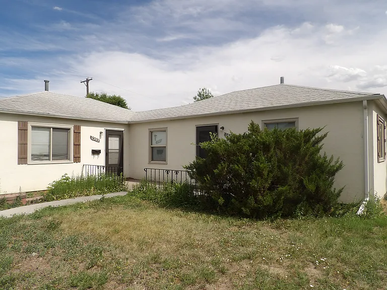 1501 N Cedar St — Photo 3