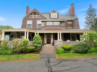 156 Chestnut St APT 4, North Andover, MA 01845