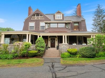 156 Chestnut St APT 4, North Andover, MA, 01845