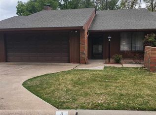 8 Spring Vlg, Ponca City, OK 74604