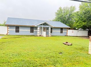 4244-4246 Fairlane Ave, Fort Worth, TX 76119