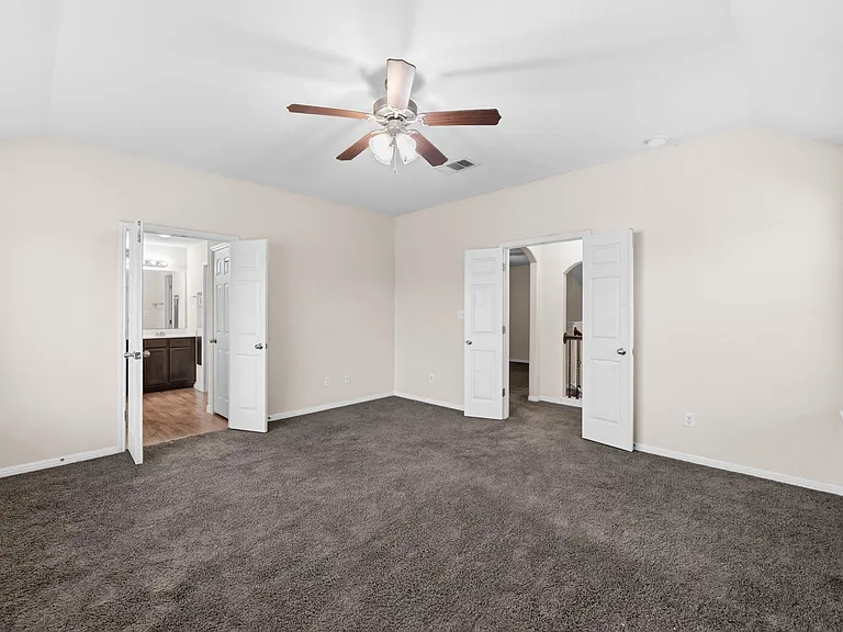 601 Silver Wing Dr — Photo 12