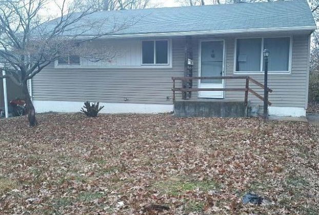 1st image of 119 Brigadoon Cir